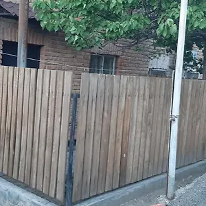  Апартаменты House